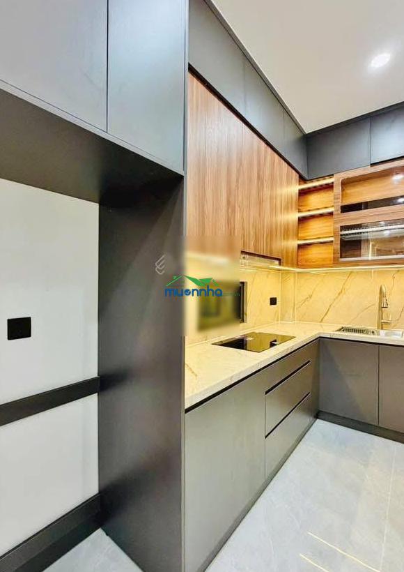 Bán nhà chính chủ giá tốt hùng vương p9 quận 5,giá 3tỷ 7 . dt 75m2 ,có hđ thuê 22 triệu/th, sổ sạch - 3