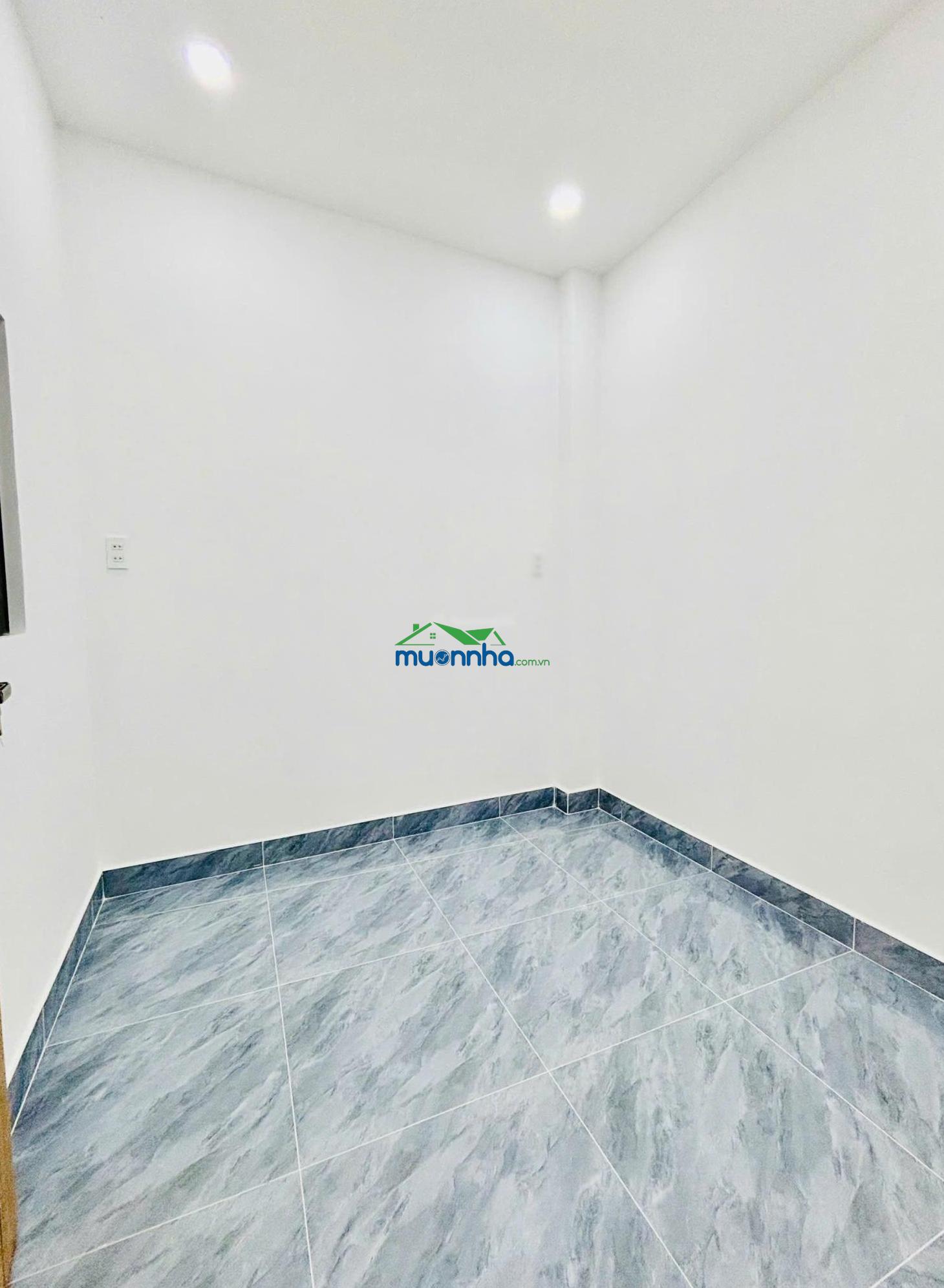 Nhà chính chủ cần bán mới xây rất đẹp tại quận 6 - 3