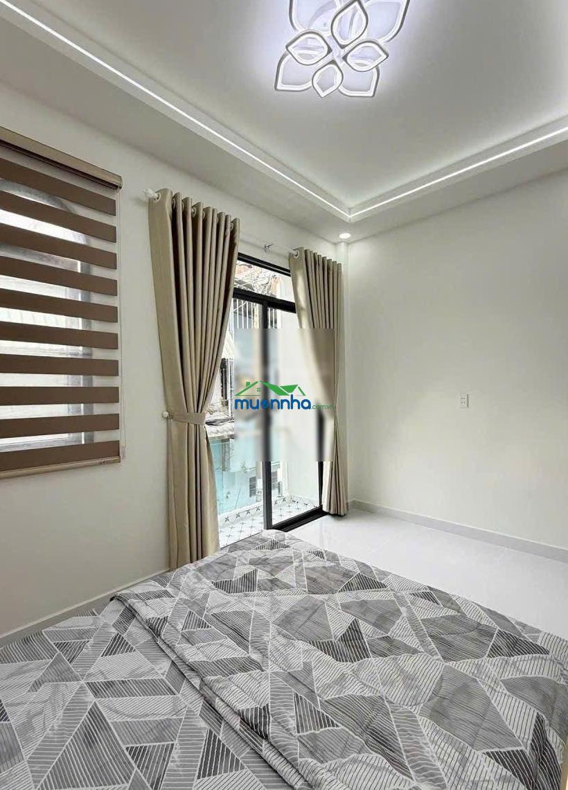 Nhà đẹp kế đầm sen - 40m² - 2 tầng - 3 pn - ô tô đỗ cửa - giá nhỉnh 6 tỷ - 4