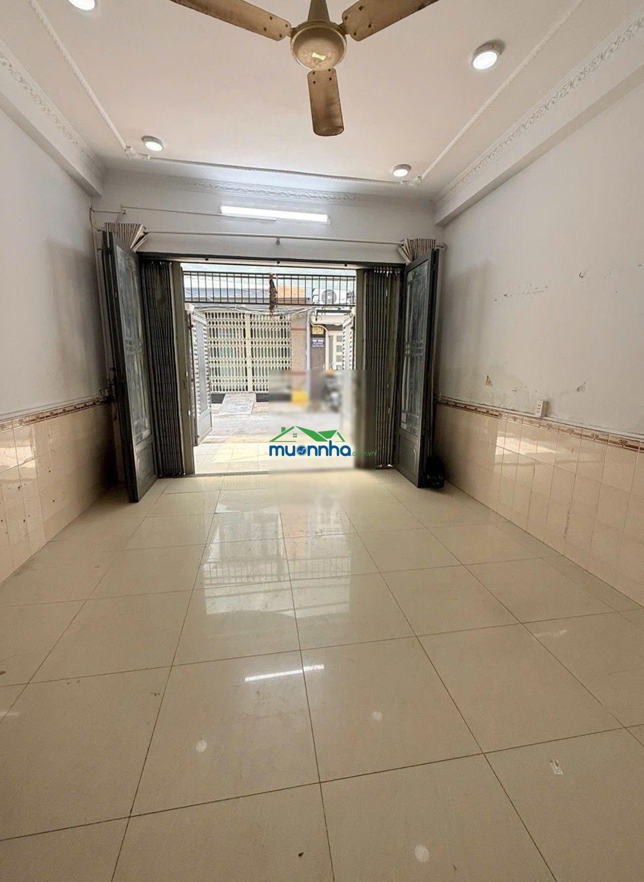Nhà mt đường nhựa 6m lý phục man xe hơi ngủ trong nhà dt 69 m² - giá tốt - chỉ 7,95 tỷ - 2