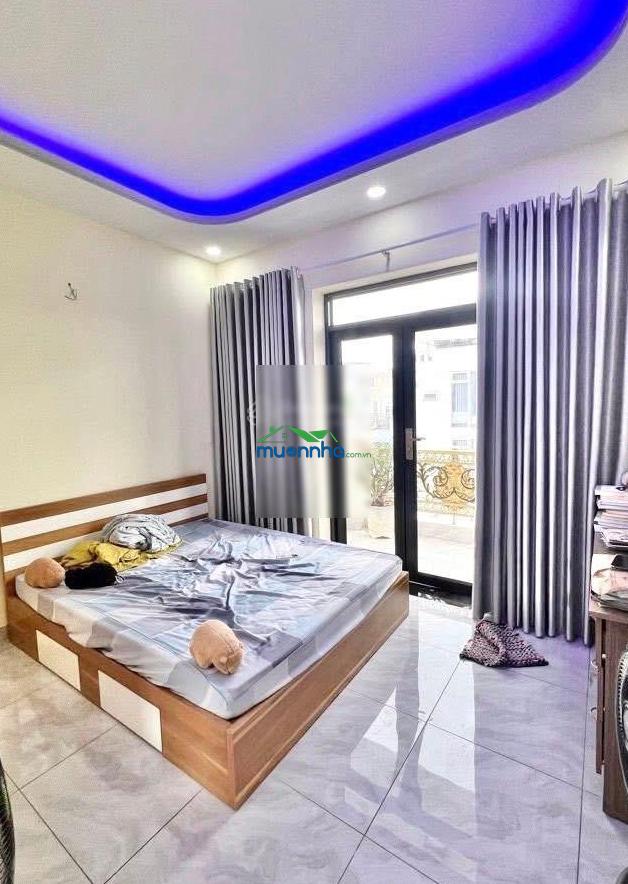 Chỉ 4 tỷ 99 tl - đường 7m thông - hương lộ 2 - gần lê văn quới - nhà 3 tầng - ko lỗi