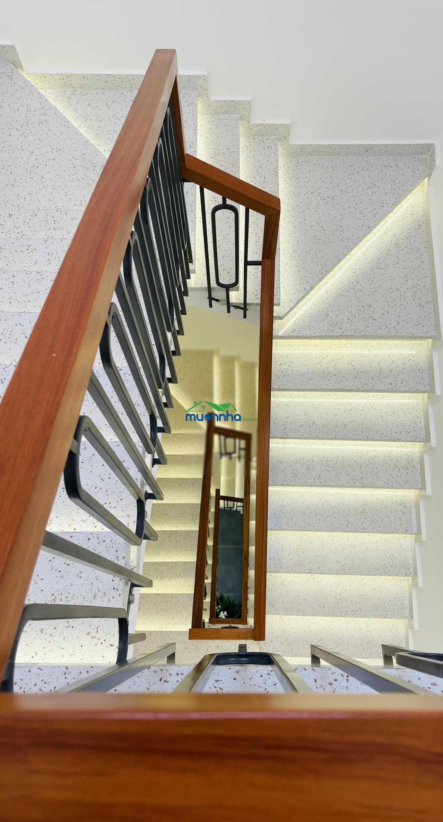 6m hxh vị trí vip, phạm văn chiêu - 5x17m (5 tầng) - nhà sân vườn