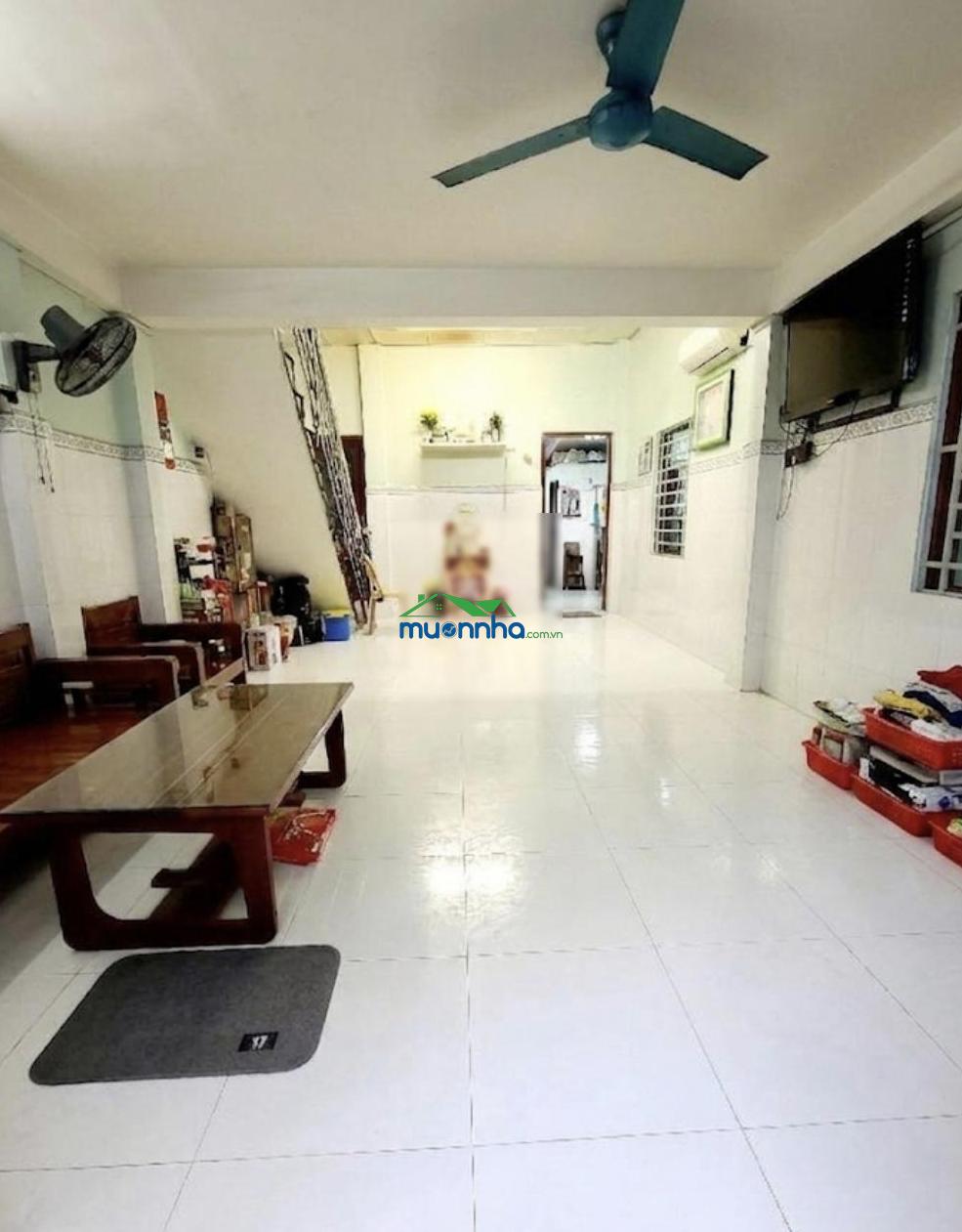 Quận 8, chỉ 5 tỷ 5, 98m2 - sát mặt tiền đường phú định ngang 6.2 dài 16 - 2 tầng - 3