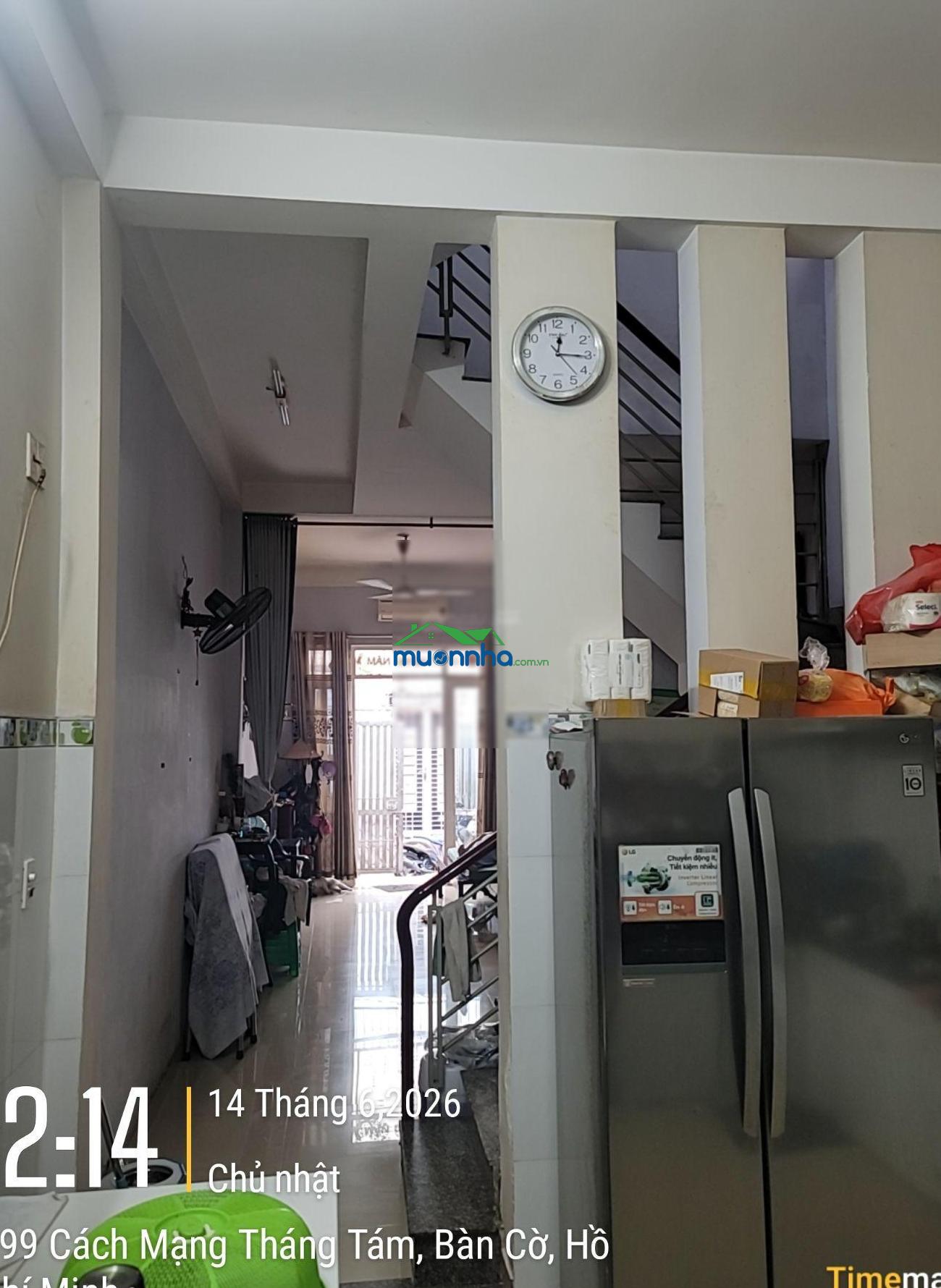 Nhà riêng 1 trệt 3 tầng và 1 sân thượng, nở hậu, nhà thông thoáng và mát.