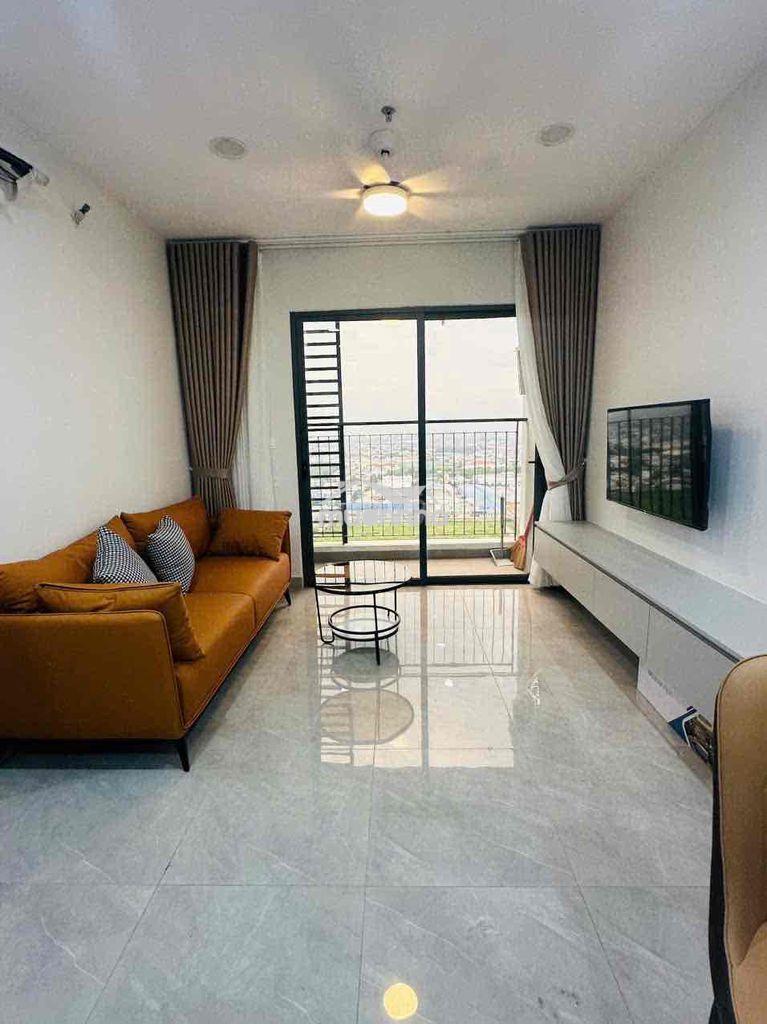 Cho thuê gấp căn góc 2pn2wc legacy 60m2 nội thất cơ bản, có hồ bơi đẹp