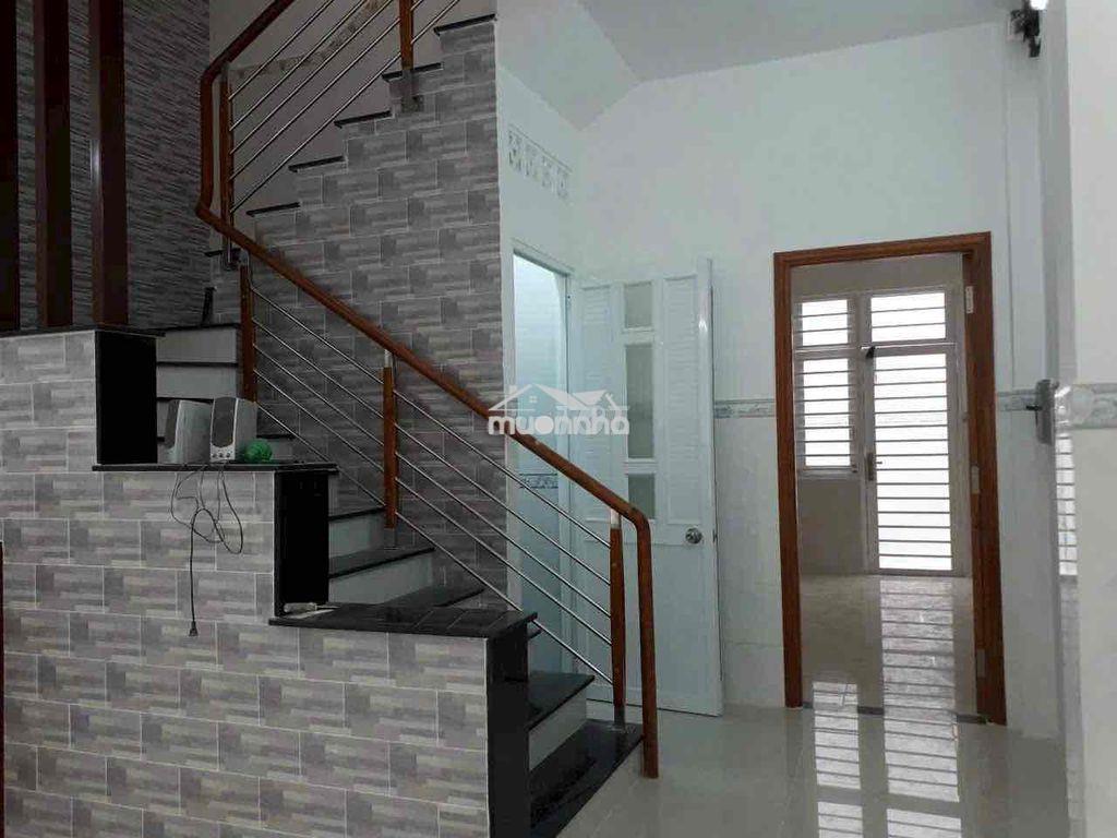 Cho thuê nhà nguyên căn p8 nhà đang sơn sửa mới - 3