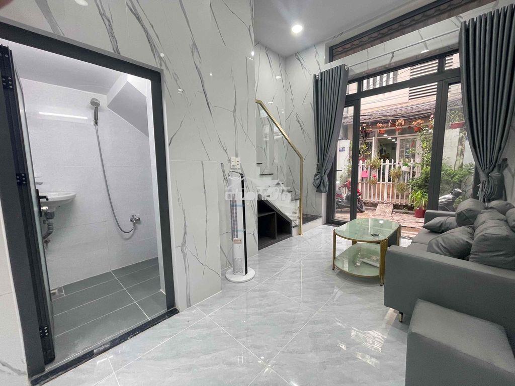 Q7 cách q1 chỉ 3km - con học xong bán lại vẫn lời - 4