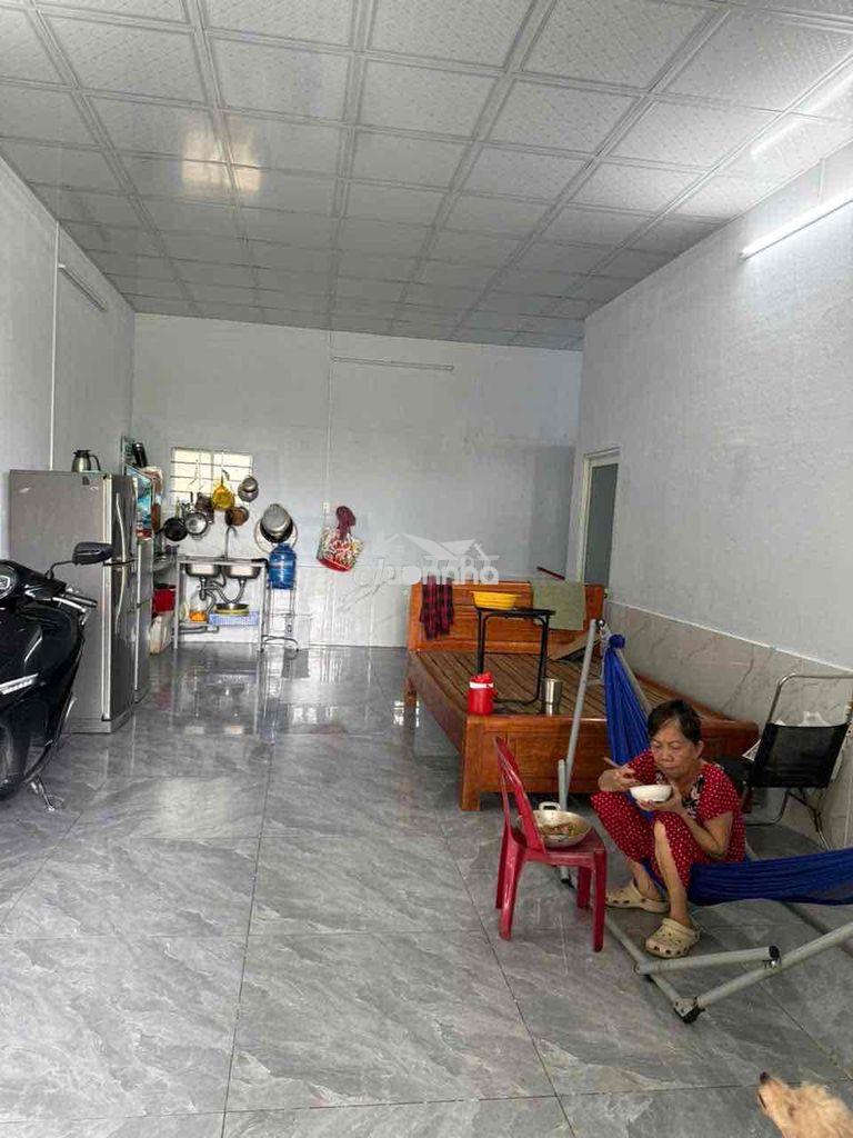 Cho thuê nhà c4 tl 57 q12 dt 8*8 2p ngu gia 4tr5/th