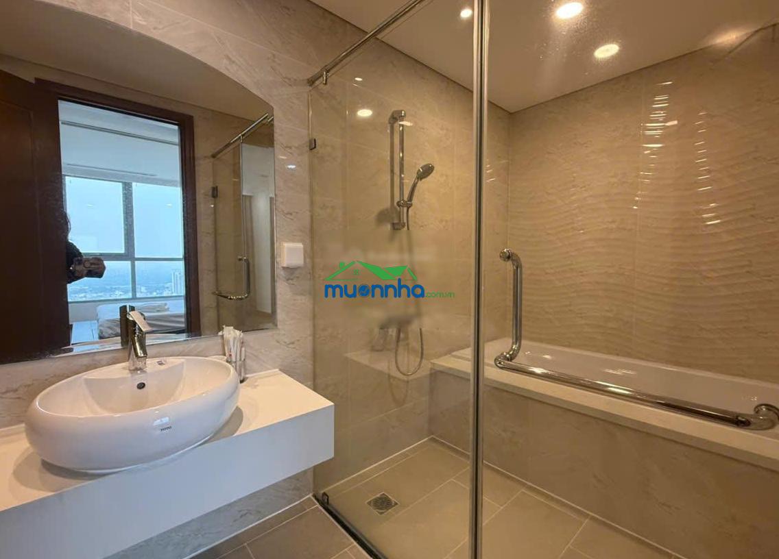Cắt lỗ 6 tỷ ngộp tài chính bán landmark 6 vinhomes central park - 4pn 150m² view sông chỉ 24,99 tỷ - 4