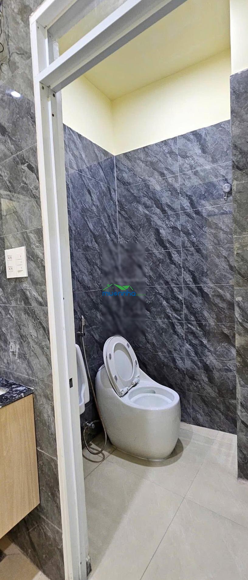 Bán nhà lạc long quân q11 hẻm thông nhà đẹp trệt 2 lầu sân thượng btct giá 4 tỷ 980 - 2