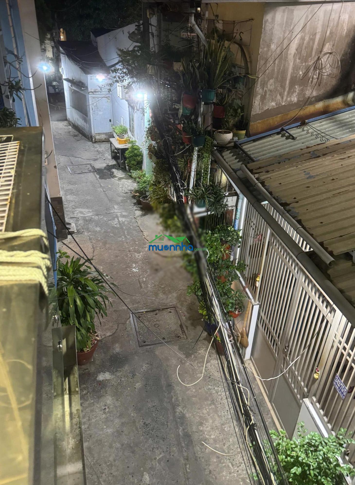 Chủ cần bán gấp nhà hẻm bà hom, dt: 3.76 x 12.2m nở hậu 6.5m. trệt 1 lầu đúc thật. giá: 5.1 tỷ - 2