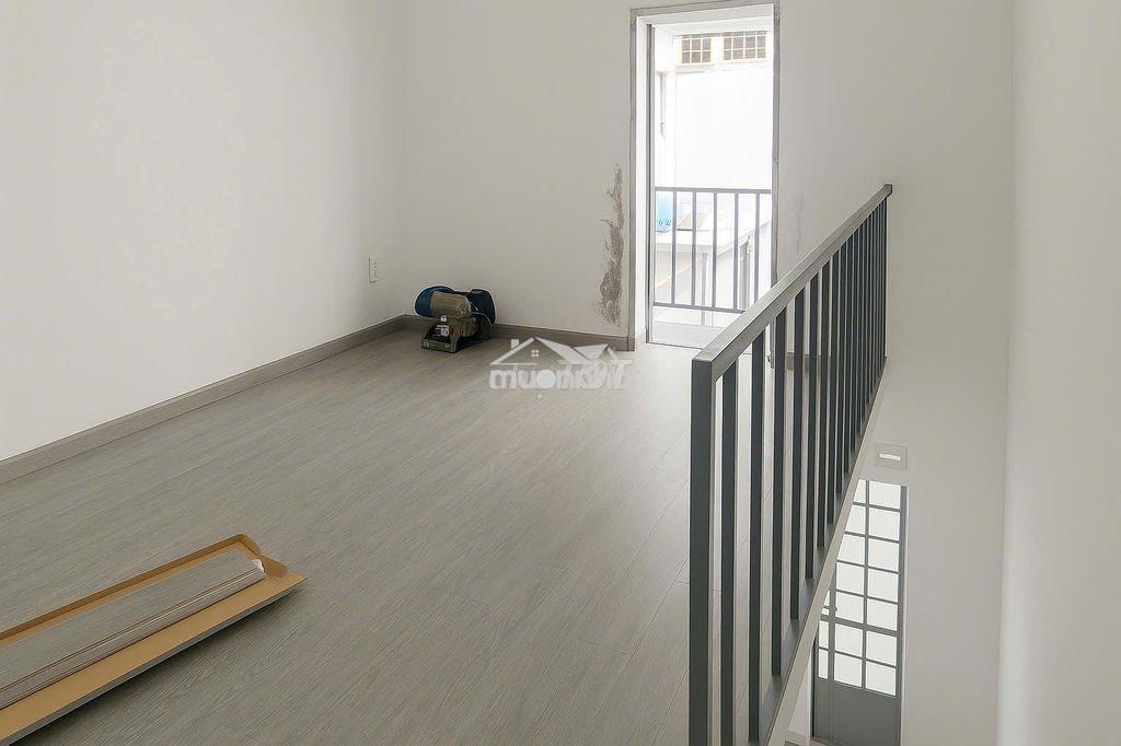 Phòng cho thuê vân tay 24/7 trệt + gác suốt 30 m2 giá 3.5 tr  - 2