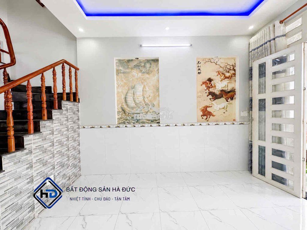 Nhà trệt 3 lầu 4x20 có sân đậu xe hơi cách lê thị riêng 100m - 2
