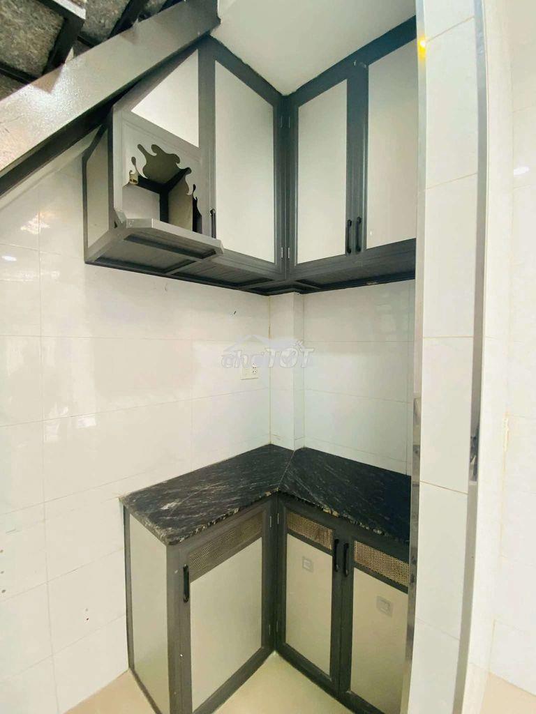 🏡 Bán nhà mới hẻm 181 đường âu dương lân p2 q8
- 4