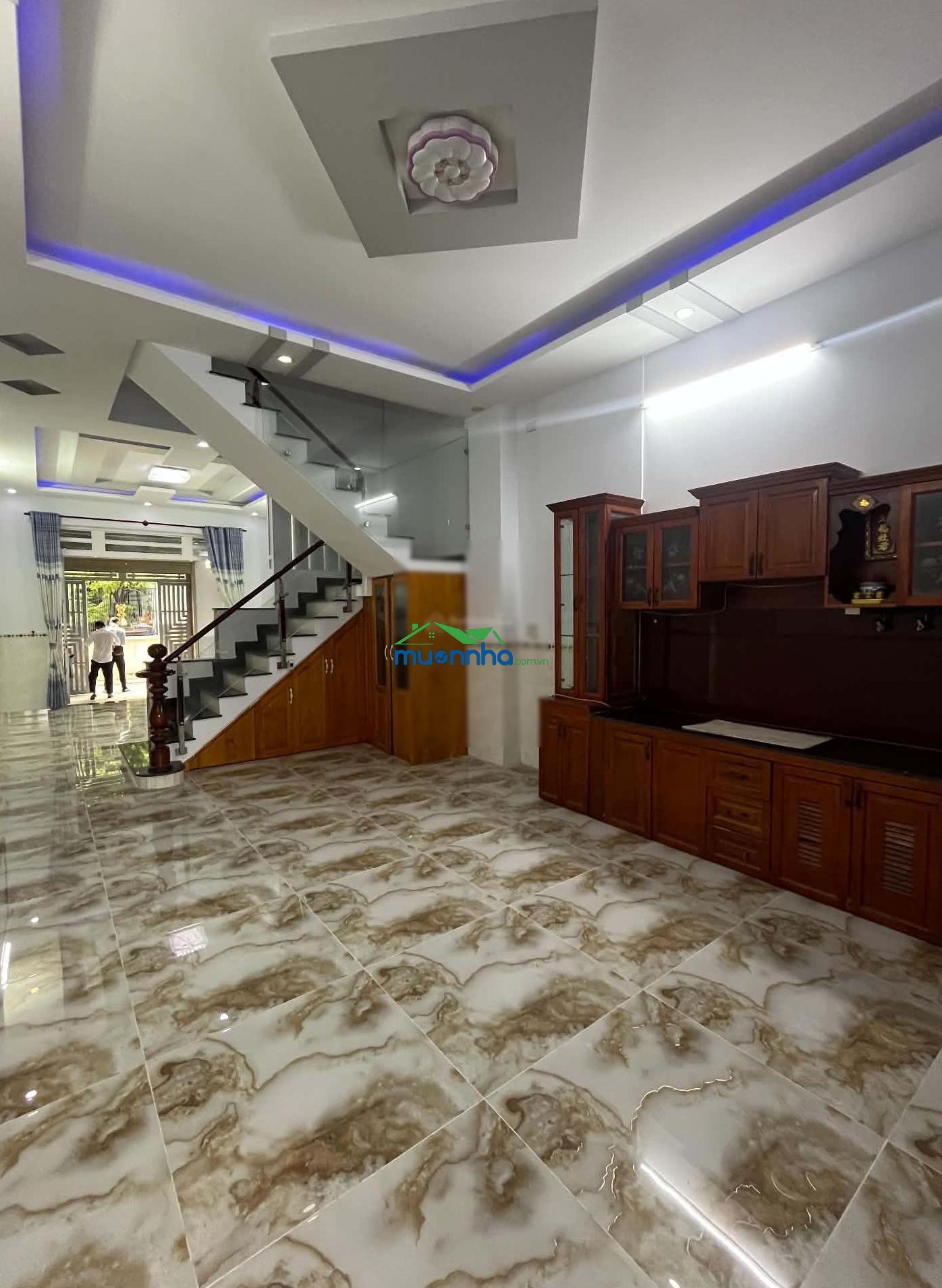 Nhà 4 tầng gần tên lửa - sát tỉnh lộ 10 (4,5 x 16,5) hẻm xe tải né nhau được khu vực đông dân cư