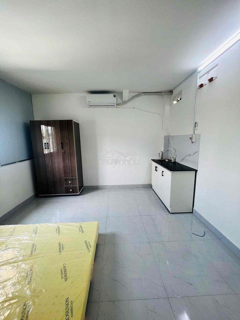 Cho thuê chdv thống nhất p10 gv - cửa sổ