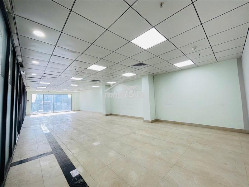 Còn trống 1 sàn 100m2 nguyễn đình chiểu q3 đầy đủ tiện ích hạng b