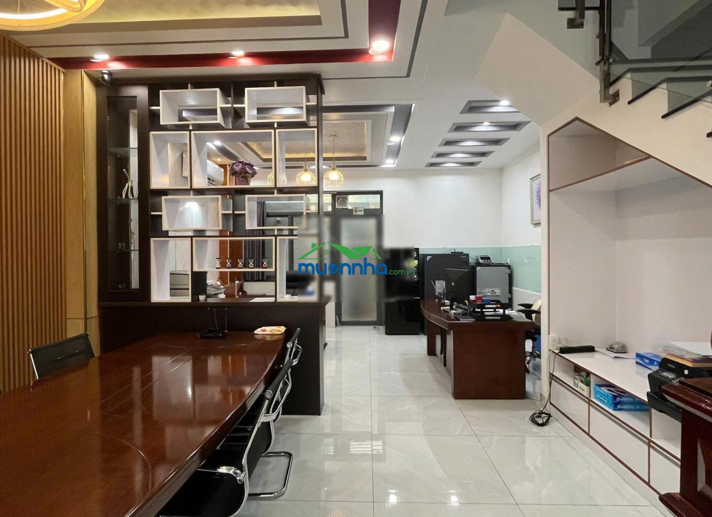 Mình chính chủ cần bán gấp căn nhà tại đào tông nguyên, dt 5x16m, 4pn, giá 8,45 tỷ, hẻm ô tô rộng