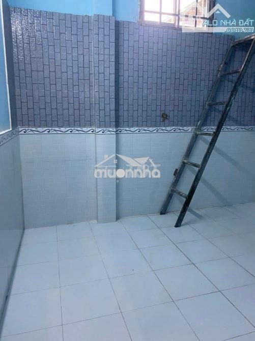 Cần bán dãy trọ 215,8m2 sẵn 2kiot và 6 phòng. đang cho thuê 12tr/tháng
