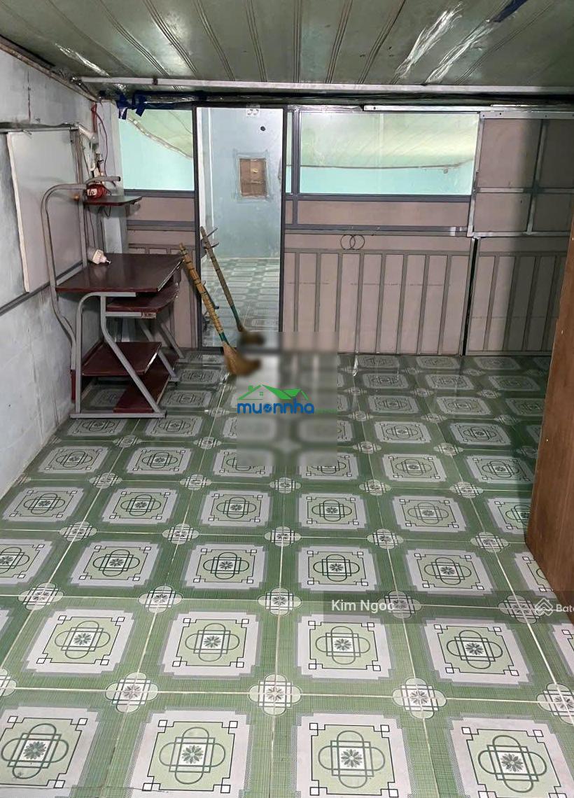 Chính chủ cần bán nhà cấp 4 sổ riêng bình chiểu, thủ đức giá tốt - 0979 191 ***