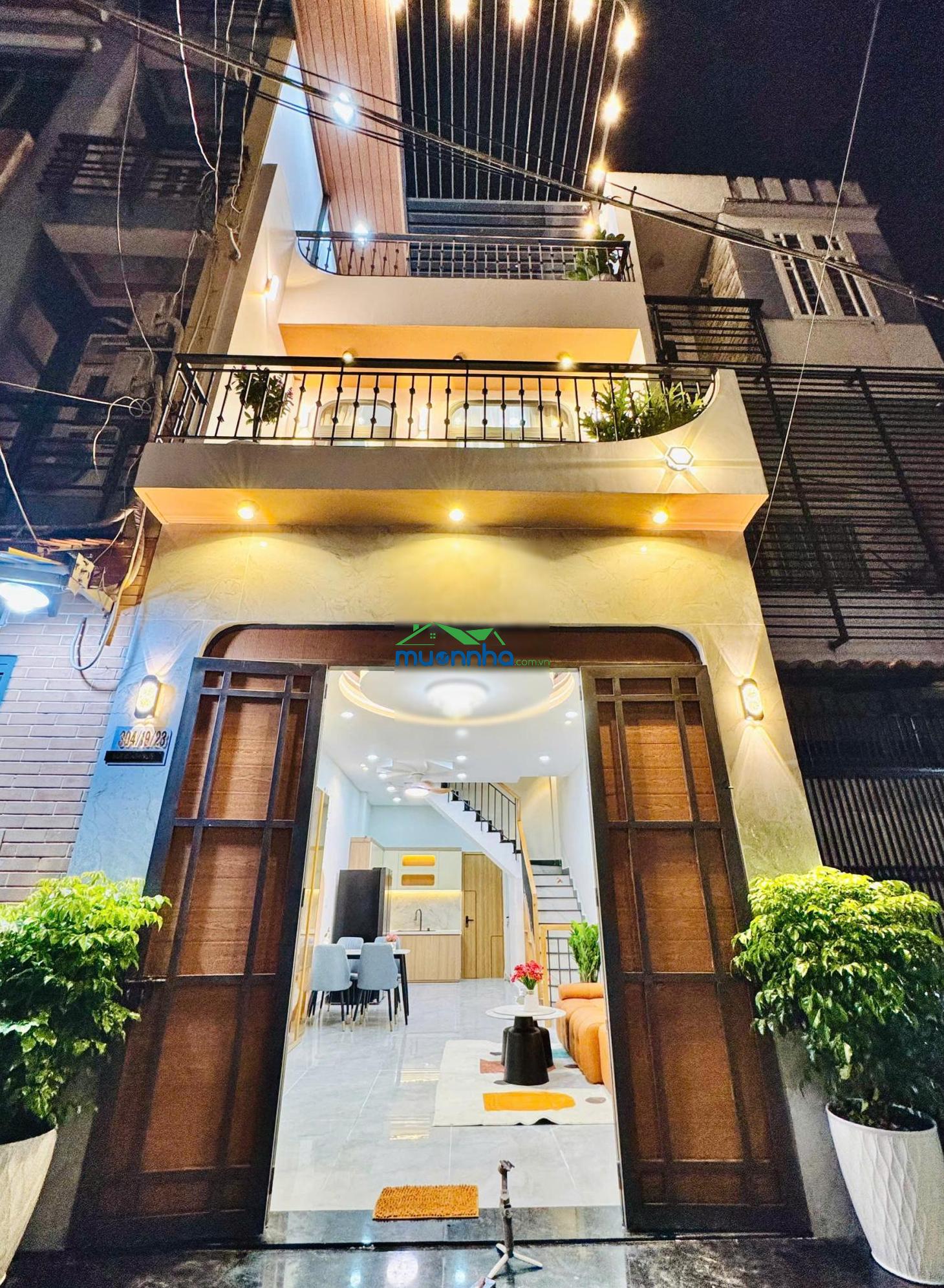 Cần bán gấp nhà hẻm xe hơi chu văn an. mới xây 3 tầng full nội thất cao cấp. có phòng ngủ tầng trệt