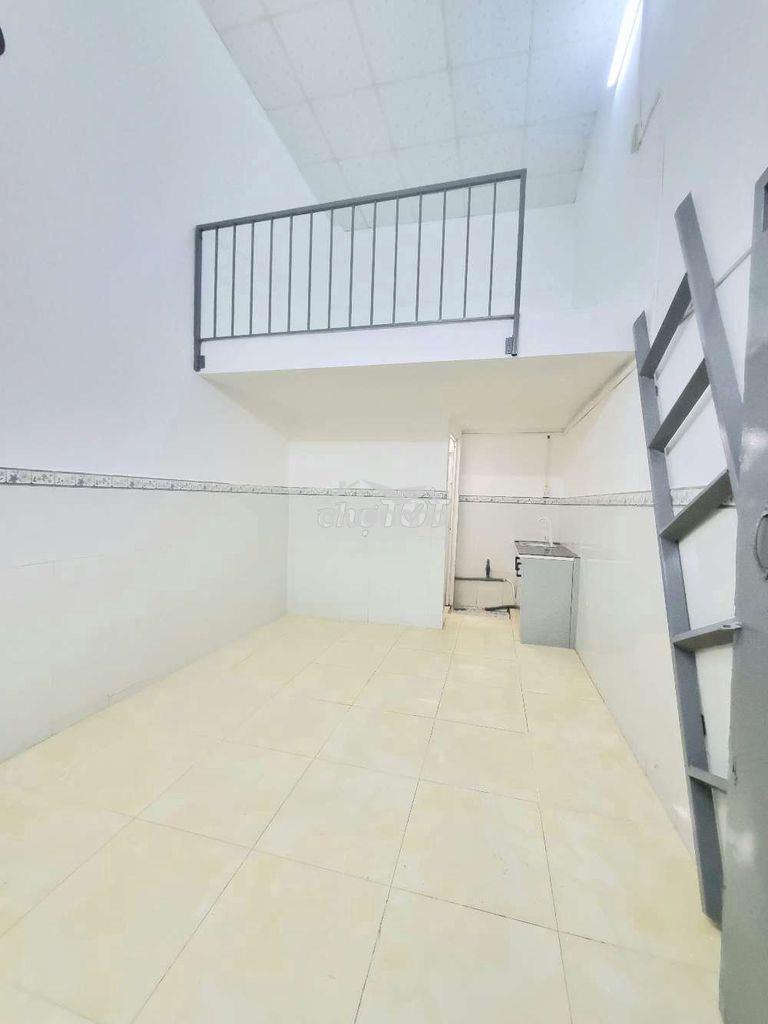 Phòng trọ 35m2 có máy lạnh, gác cao ko đụng đầu ,giờ giấc tự do - 2