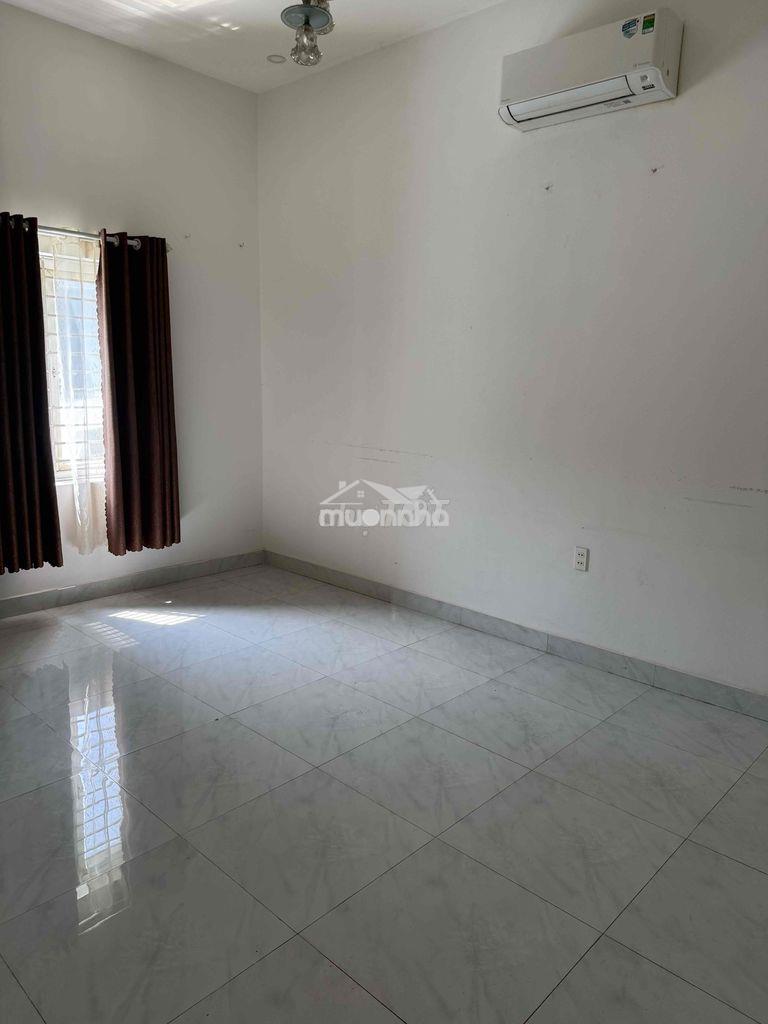 Cho thuê nhà hướng tây 4p ngủ - 4