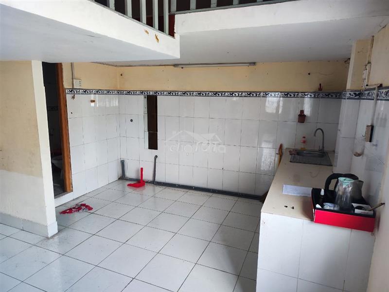 Bán 2 phòng (lầu 2 + 3) mặt tiền triệu quang phục, q5