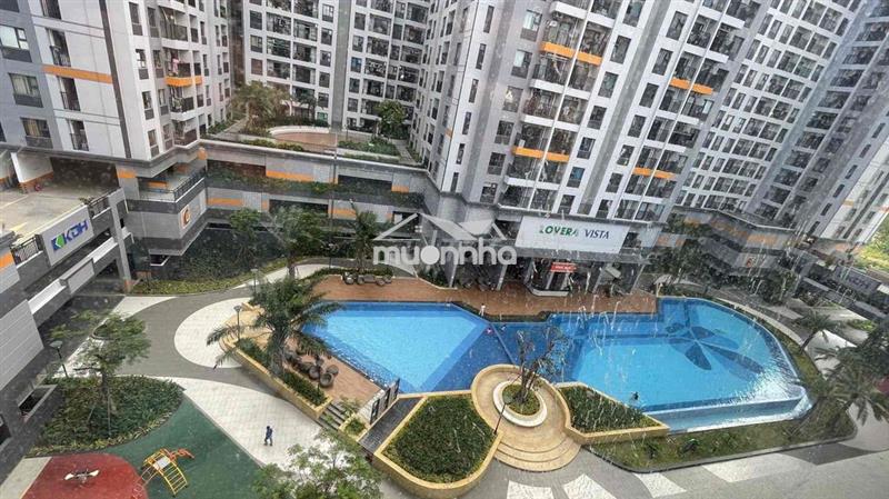 Chính chủ cần bán căn hồ bơi lầu 8- hàng đẹp
