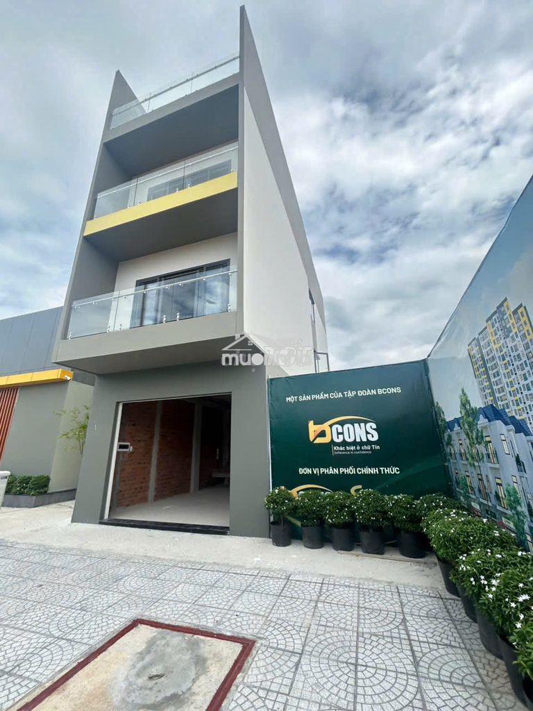 Nhà phố liền kề bcons city life ( 1 trệt, 2 lầu, 1 thượng )