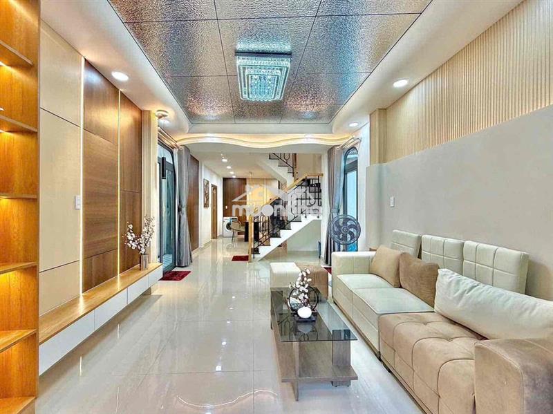 Cho thuê nguyên căn full nội thất ngay ngã tư phú nhuận