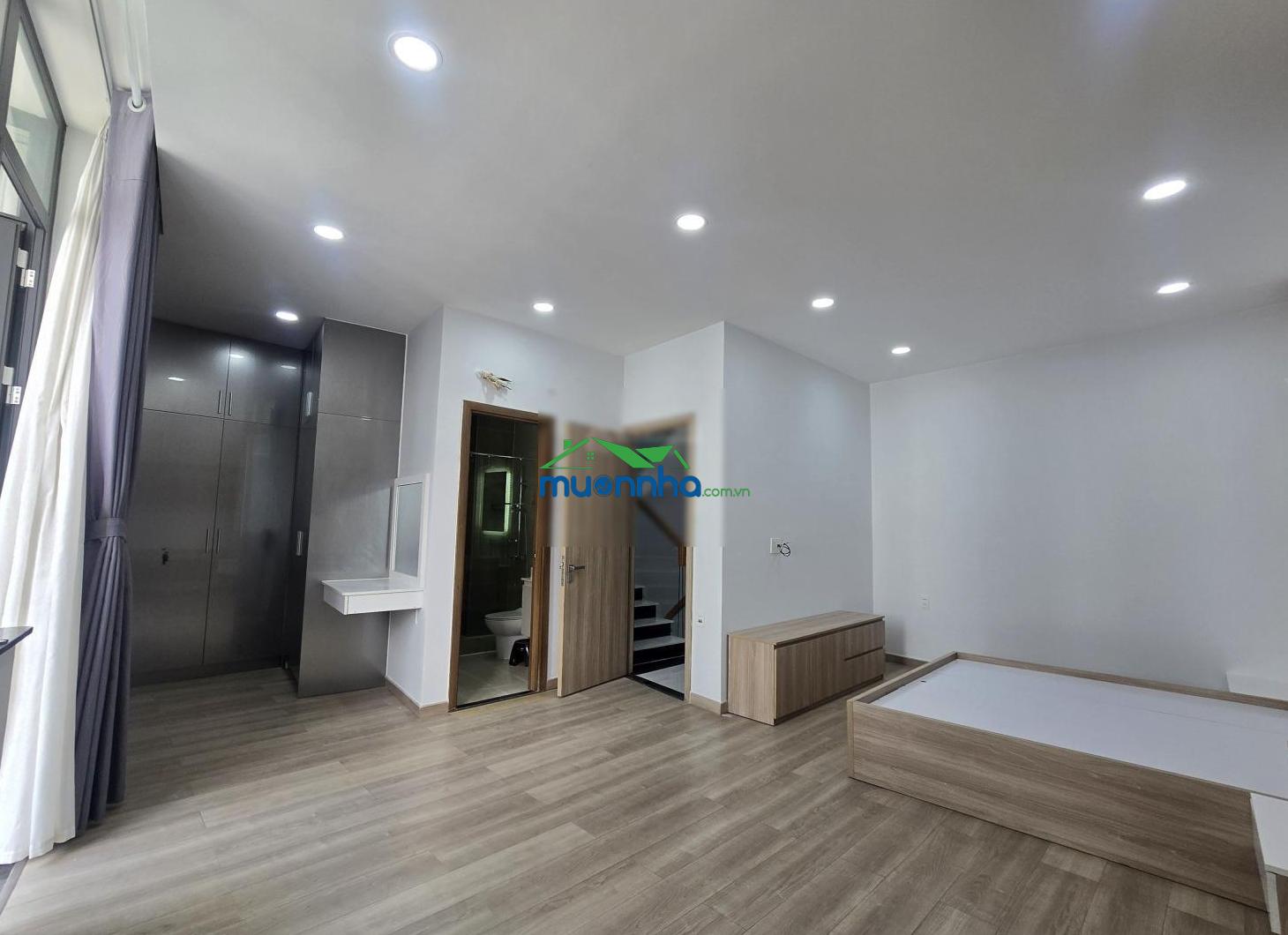 Độc quyền - nhà đẹp 8x8m, 3 tầng hxh kiều đàm - him lam q7 giá 10.8 tỷ - 2