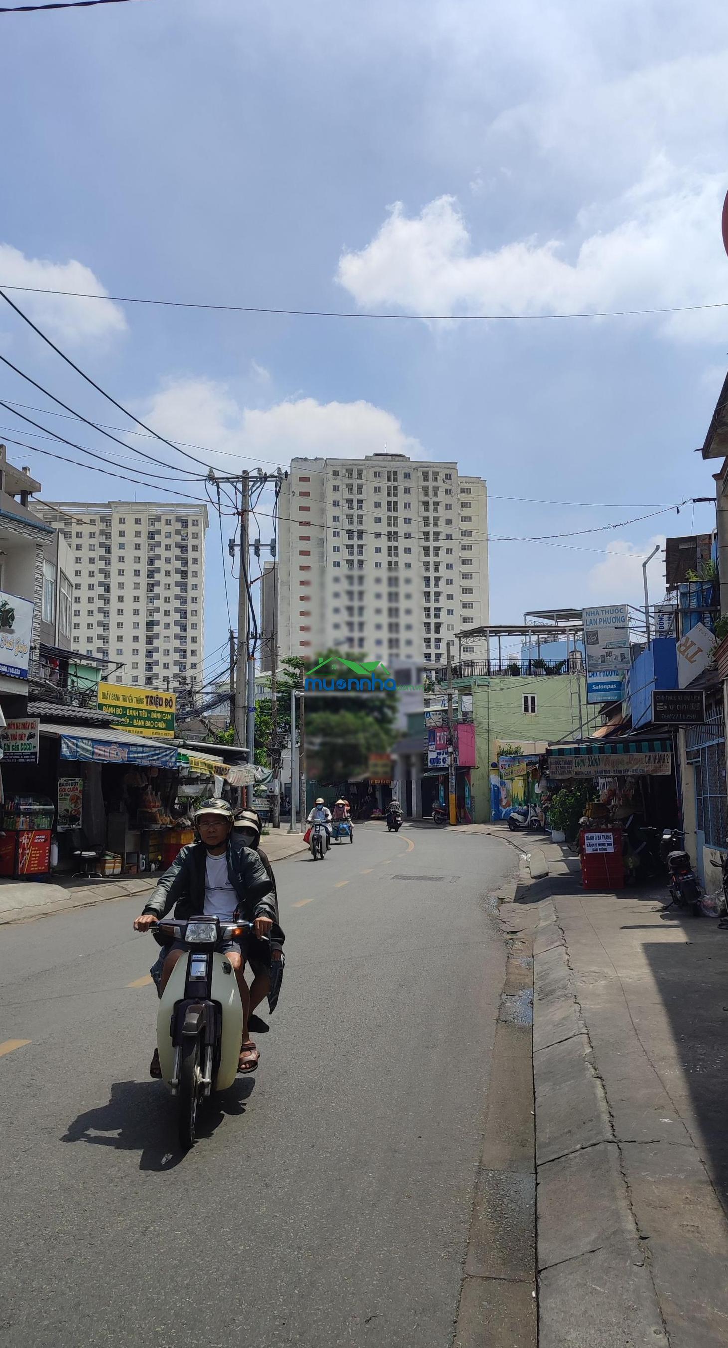 Nhà 2 tầng, hẻm xe tải 5m thông, sát ngã 4 cây da xà, p13, q6 - 3