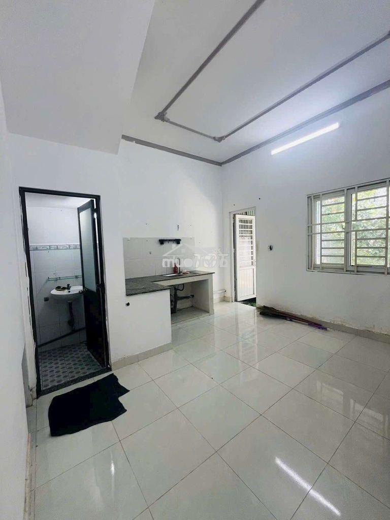 Nhà trệt lầu phú an giá tốt - 3