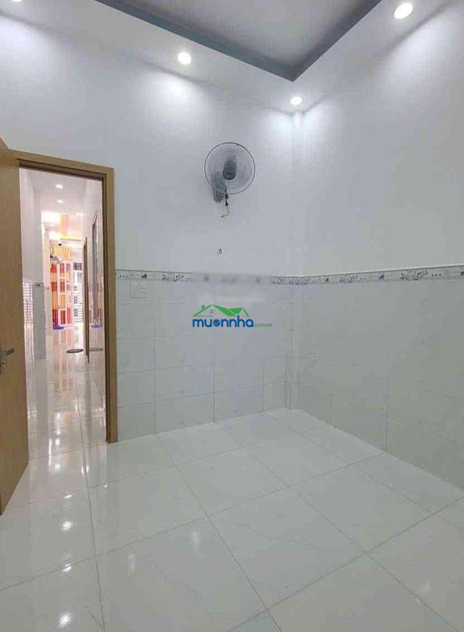 Giá chỉ 3,9 tỷ - nhà mới đẹp ở ngay - xe hơi tới cửa - 3
