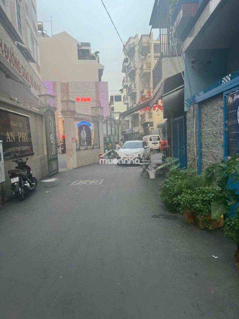 Trần văn  đang quận 3 40m xe hơi đỗ cưae chì 5 xx tỷ