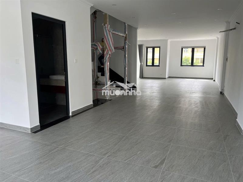 Văn phòng (7x17m) tại thạnh mỹ lợi, q2 - sẵn hầm thang máy. giá 28tr
