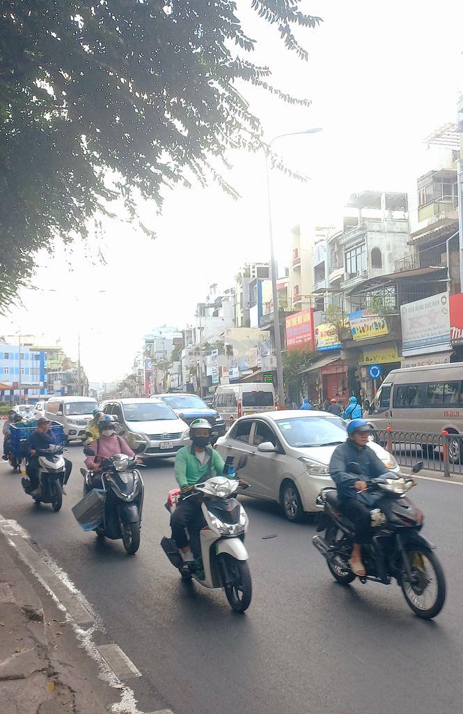 Bán nhà mặt tiền lý thường kiệt , tân bình, d 70m2,5 tầng, giá 13.2 tỷ