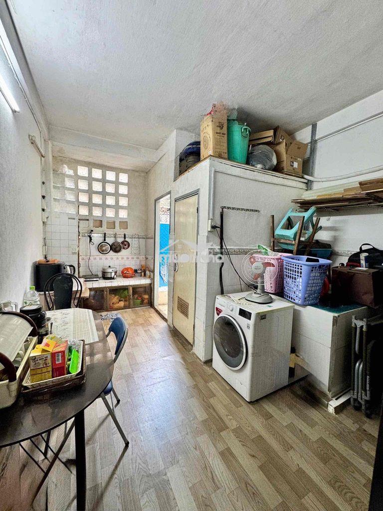 Cư xá lạc long quân sát bên đầm sen - 3