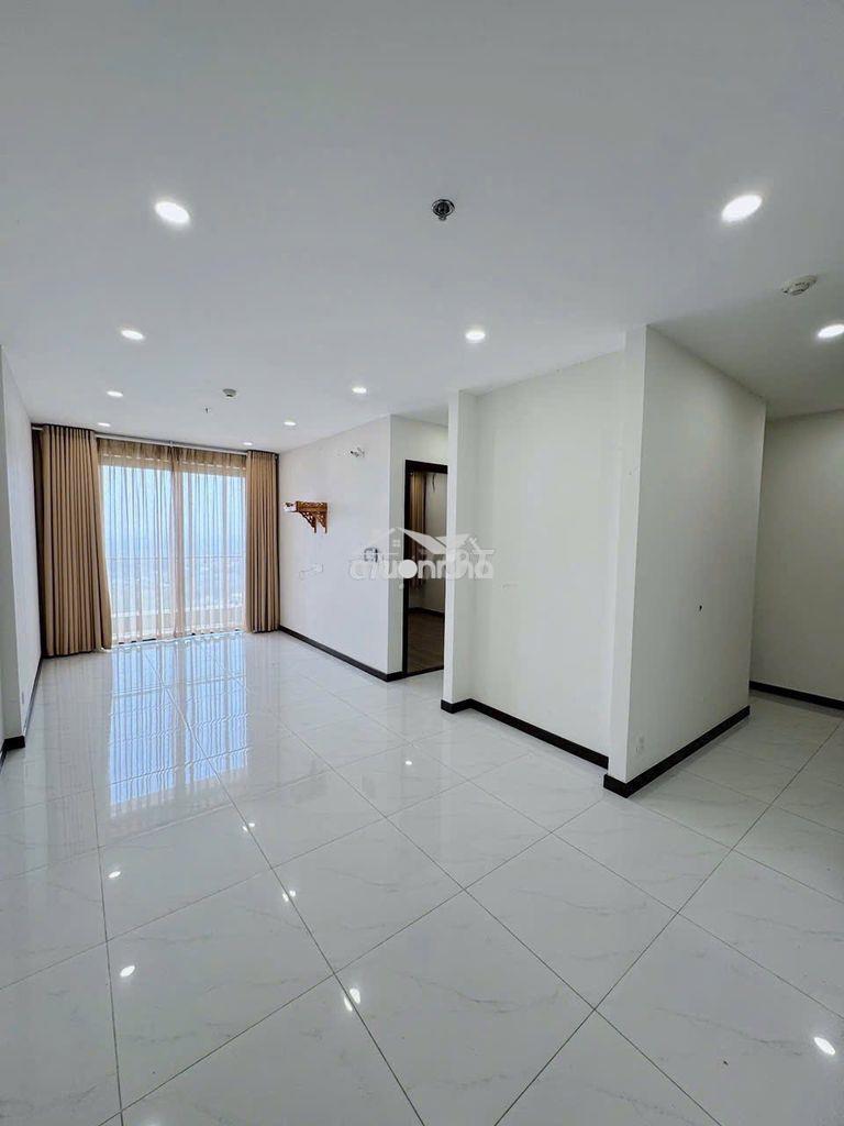 Cho thuê 1pn 1wc c sky view sẵn máy lạnh, máy nước nóng chỉ 5.5 triệu