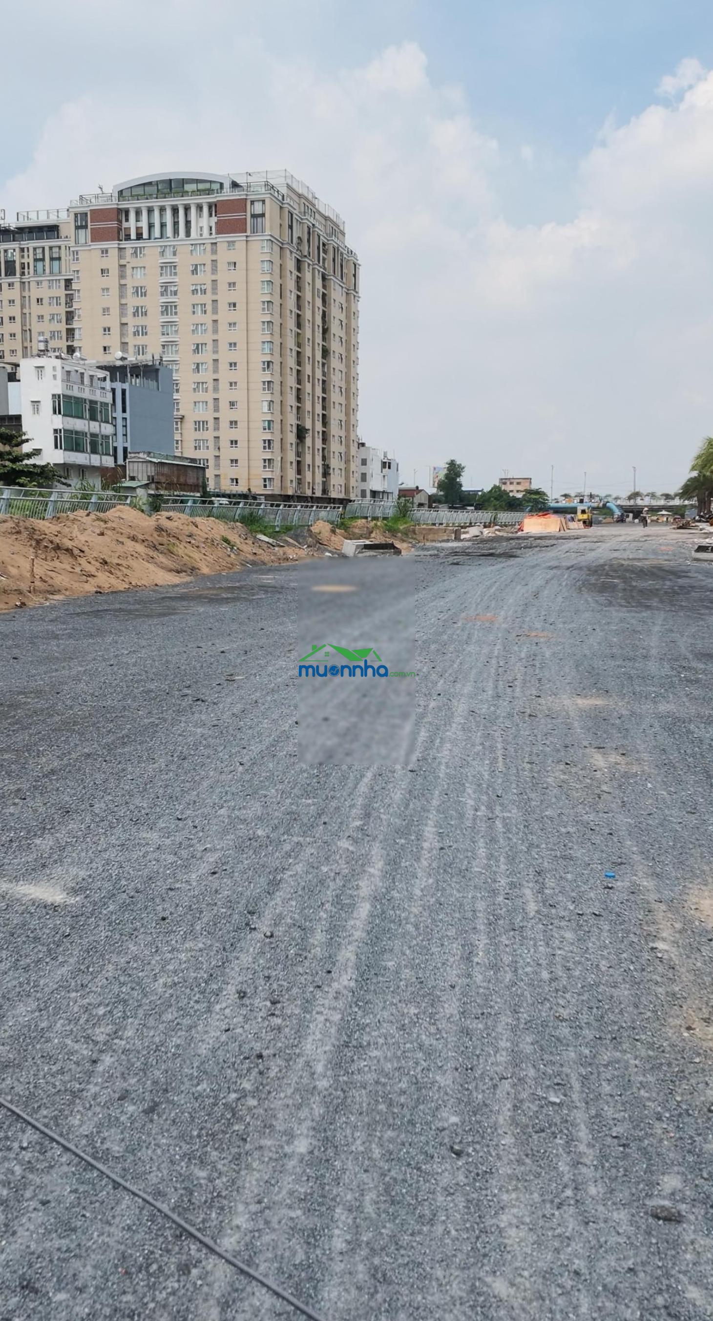Bán gấp nhà dt 4,2m x 16m. đường 12m gần trường chinh. giá 5 tỷ 1 - 3