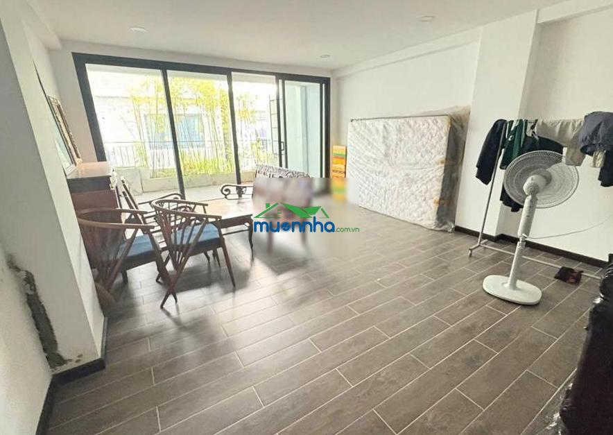 Bán nhà hẻm 4m điện biên phủ, 4.5x18m, 2 lầu nhà xây kiên cố không cần sửa chữa