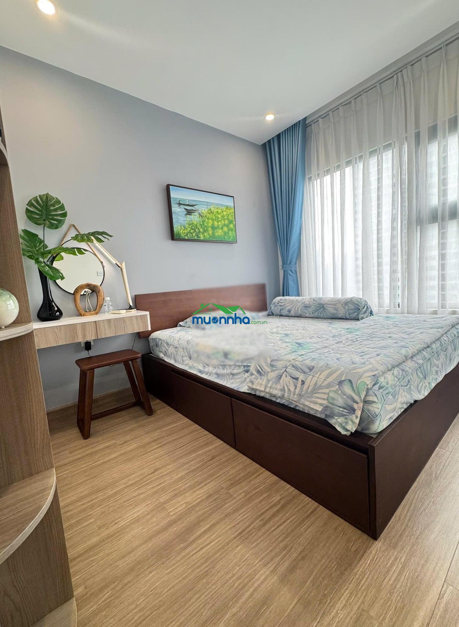 Chính chủ bán căn sổ riêng 2pn1wc toà s203 vinhomes grand park view hồ bơi có nội thất giá 2 tỷ 930