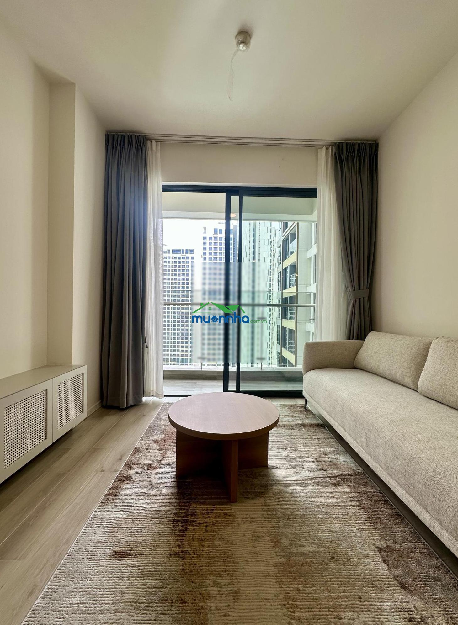 Chủ kẹt tiền bán lỗ 2 phòng ngủ 4.6 tỷ view hồ bơi giá rẻ nhất nội thất mới 100%