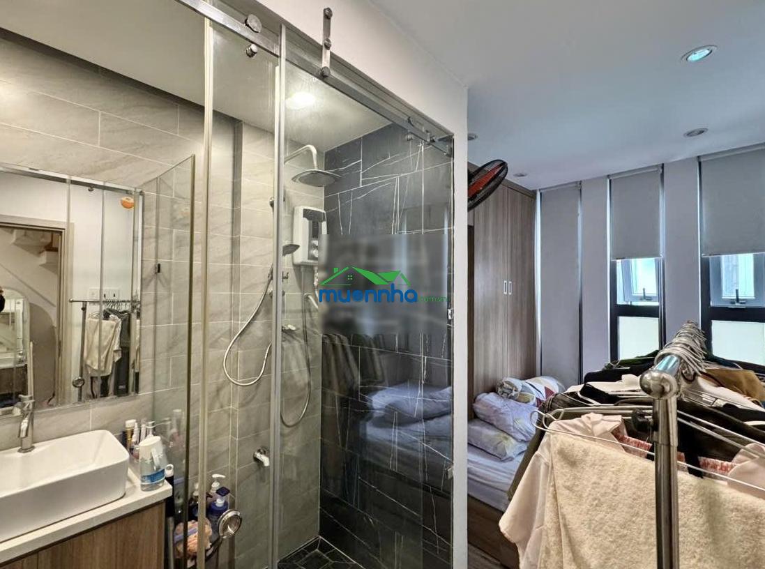 Không lộ giới- không quy hoạch- hẻm ô tô- 4 tầng lầu- sát vách phú nhuận và sân bay- 3,99 tỷ