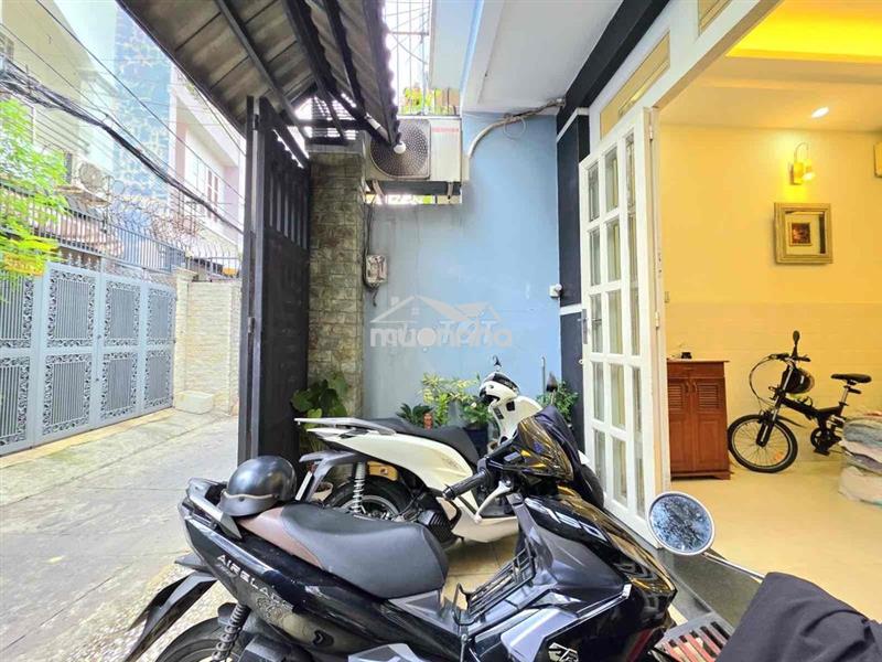 Trung tâm quận 10 - nhà chính chủ lâu năm - hẻm xe tải quay đầu