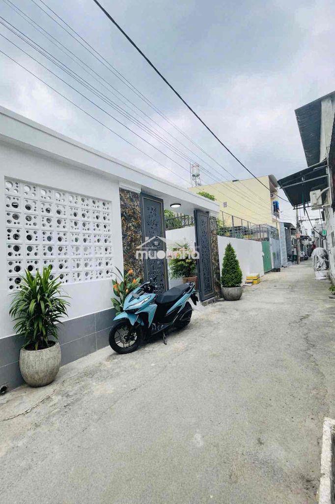 Nhà shr diện tích ngang rộng ngay gần trường phạm văn sáng