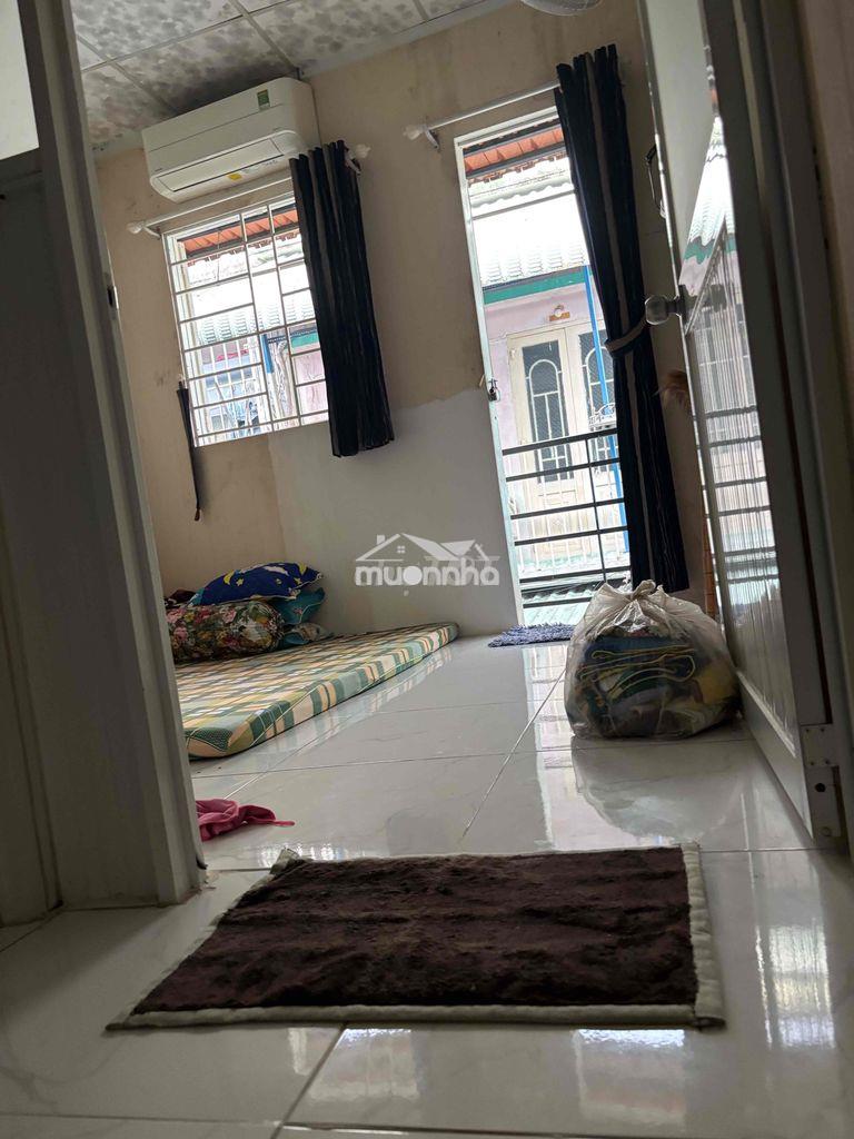 Nhà bán giá 870tr còn thương lượng ( gần chợ nhơn đức)