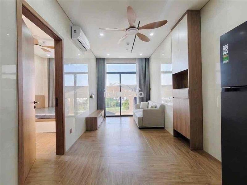 Căn hộ 1pn/1pk ban công rộng 50m2 ngay nguyễn hồng đào - bàu cát