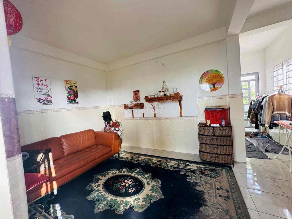 Cần bán căn nhà 1 trệt 2 lầu kdc vietsing dt 150m2 full thổ cư - 2
